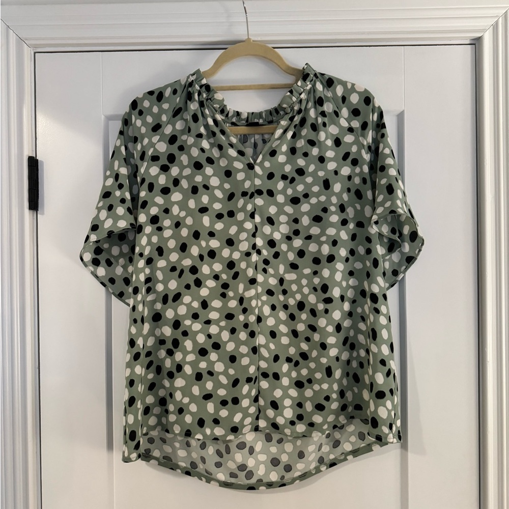 Ann Taylor business blouse - spotted pattern - large